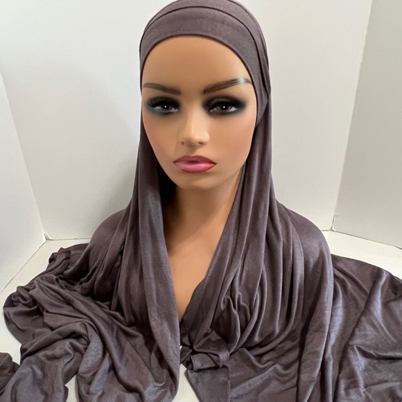 Hijab Made in Dubai UAE One Piece Ties Behind your head - Picture 3 of 11